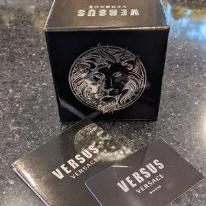 Versace Versus Logo Raised Lion Head Watch New in Box❤ Versus Versace | Accessories | Versace Versus Logo Raised  main image 3